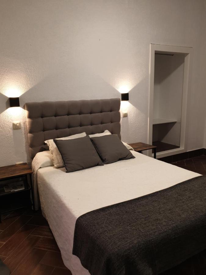 Large Double Room,1002258930:JPEG